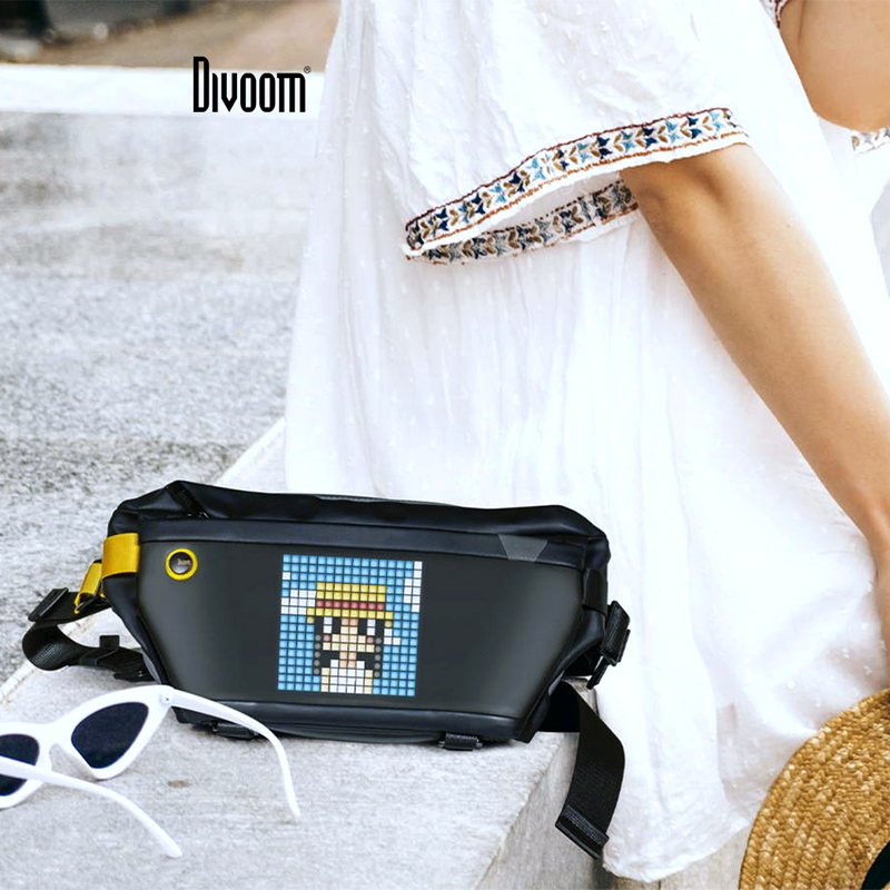 Divoom Pixoo Sling Bag กระเป๋าสะพายข้าง Pixel Art หน้าจอ LED